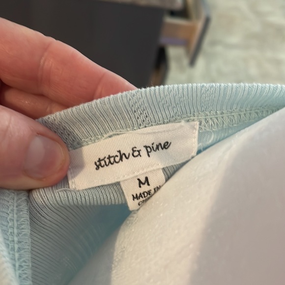 Cropped Long Sleeve Knit Shirt - Picture 3 of 4